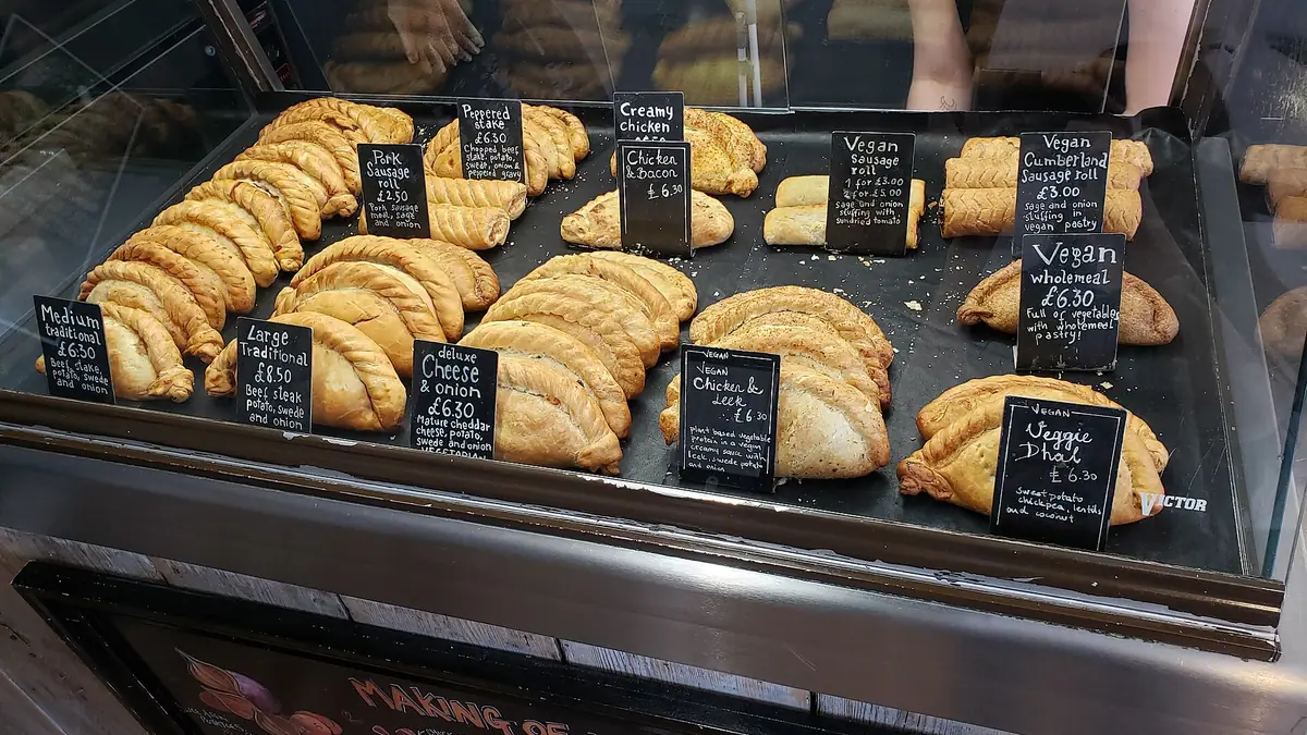 Eggless Cake Shop bakes